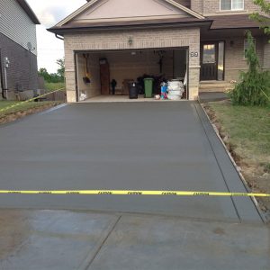 Residential concrete driveway in Hamilton, Ontario